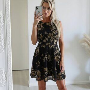 NWT Gabby Skye Fit & Flare Dress
